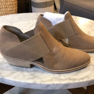 ⭐️NWT⭐️ Eileen Fisher Vero Cuoio Booties